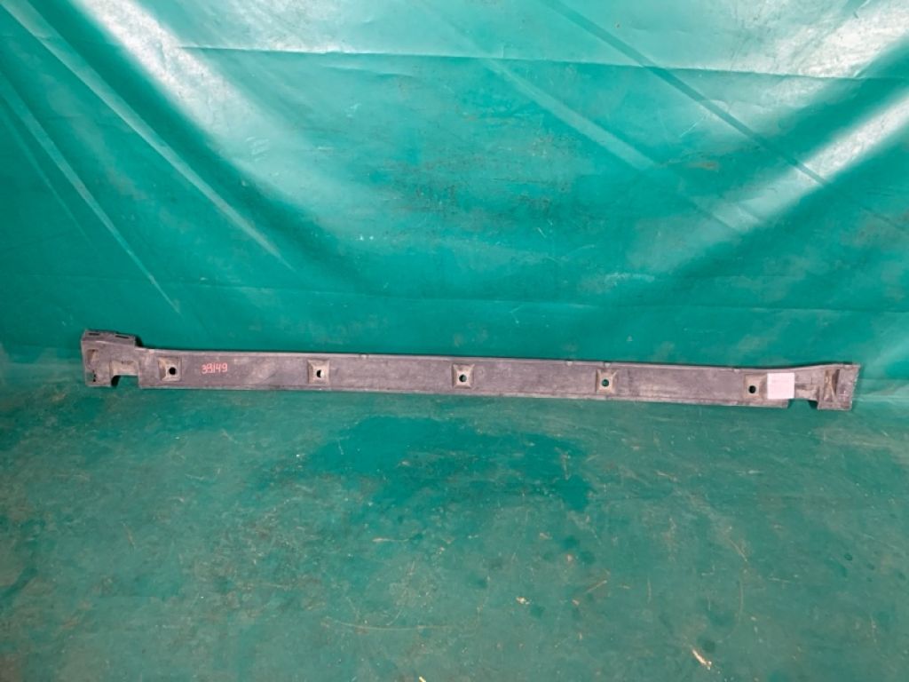 77661-65J00 | Накладка порогу зовнішня лів. SUZUKI GRAND VITARA 05-15