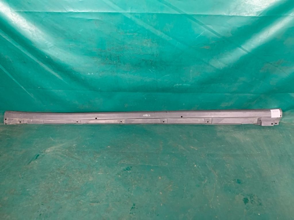 75851-AA020 | Накладка порога наружная прав. TOYOTA CAMRY 30 02-06