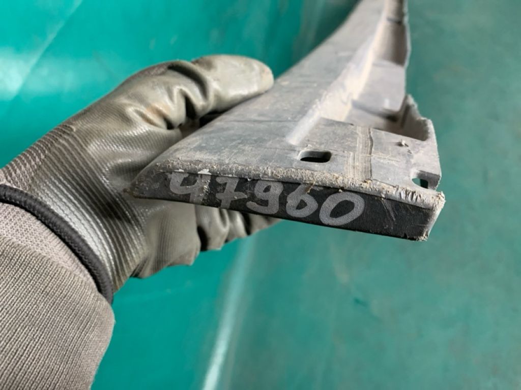 75851-AA020 | Накладка порога наружная прав. TOYOTA CAMRY 30 02-06 - Фото 4