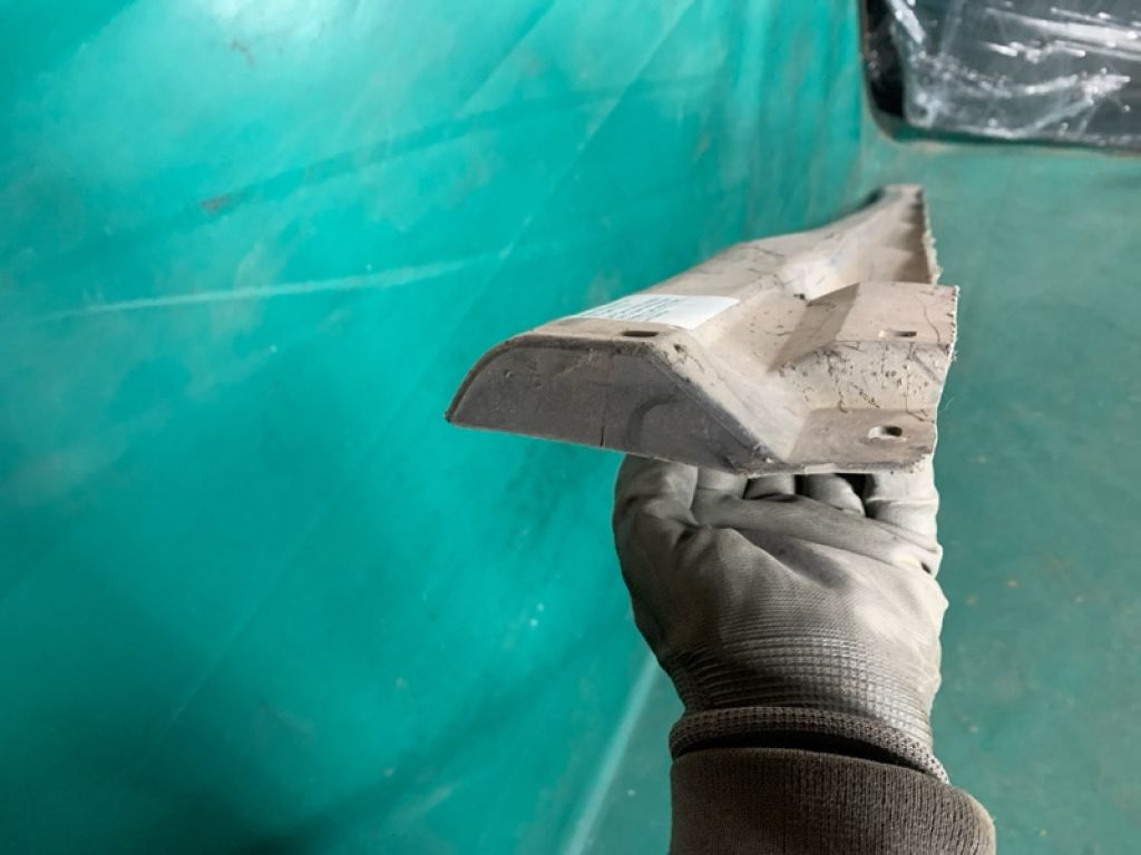 75851-AA020 | Накладка порогу зовнішня прав. TOYOTA CAMRY 30 02-06 - Фото 3