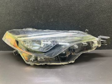 Фара прав. TOYOTA COROLLA E170 13-19