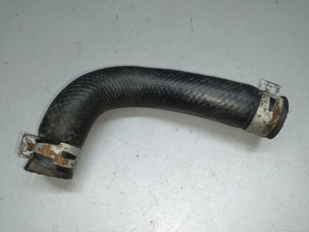 16573-21100 | Патрубок системи охолодження лів. TOYOTA PRIUS C/AQUA 11-14 - Фото 2