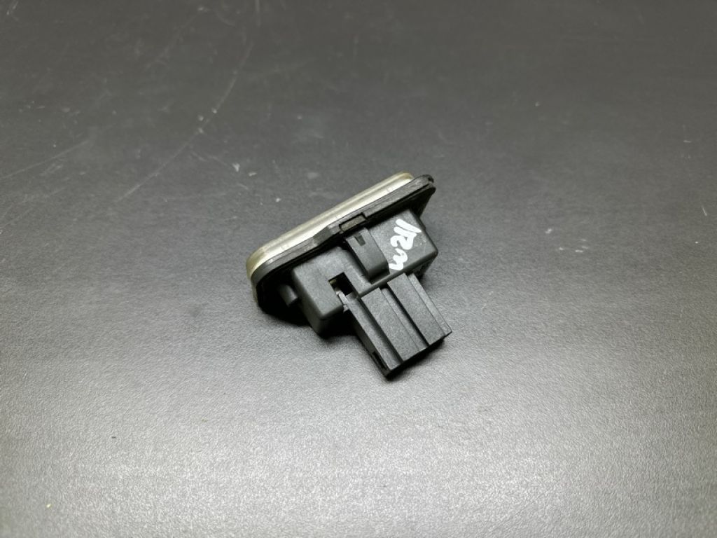 A 203 820 02 56 | Подсветка номера MERCEDES E-CLASS W211 02-09 - Фото 2