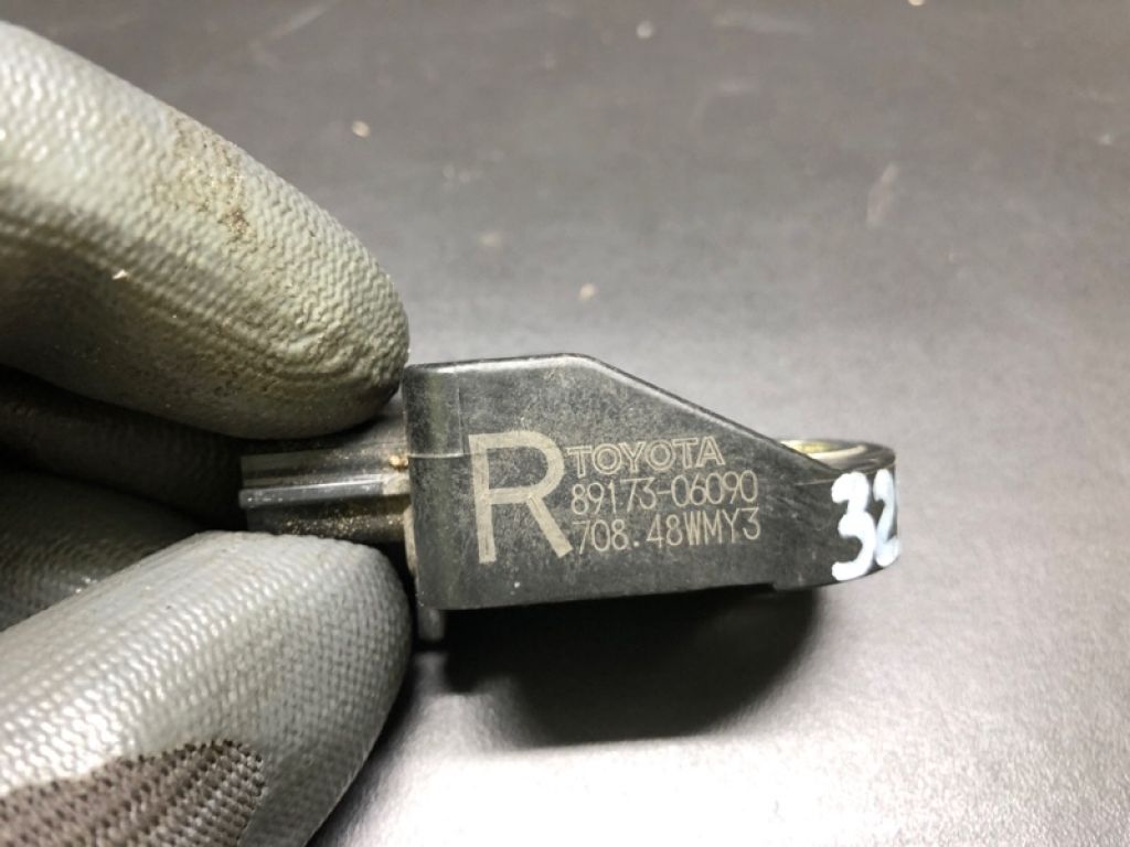 89173-09650 | Датчик удара TOYOTA CAMRY 40 06-11 - Фото 4