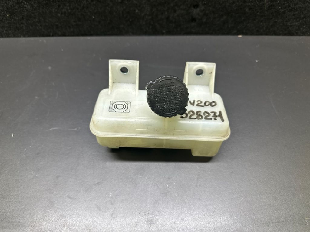 46090-3LM0A | Бачок главного тормозного цилиндра NISSAN NV200 USA 13-