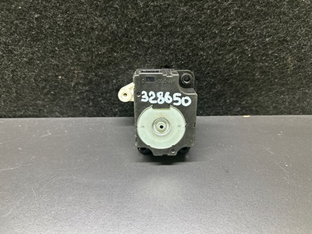 72131YC001 | Моторчик заслінки пічки SUBARU FORESTER 12-19 - Фото 2