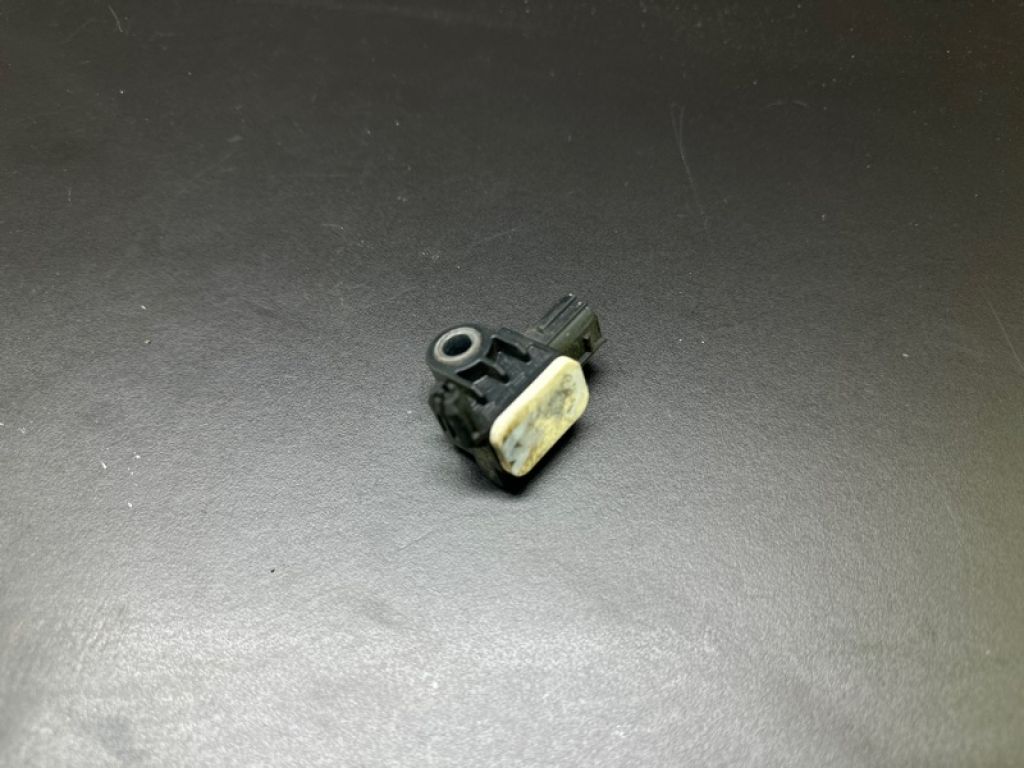 8651A165 | Датчик удару передн. MITSUBISHI ASX / OUTLANDER SPORT 10-21 - Фото 2