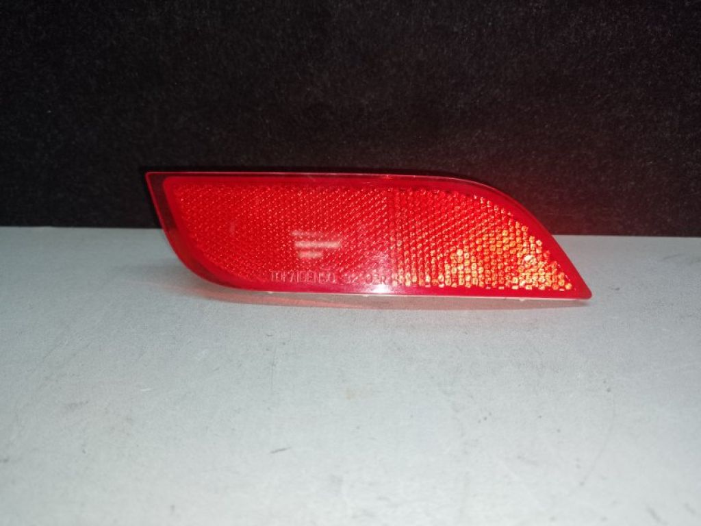 84281FG000 | катафот R правий SUBARU CROSSTREK 12-17