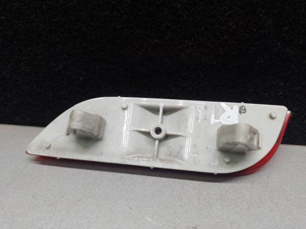 84281FG000 | Катафот R правый SUBARU CROSSTREK 12-17 - Фото 2