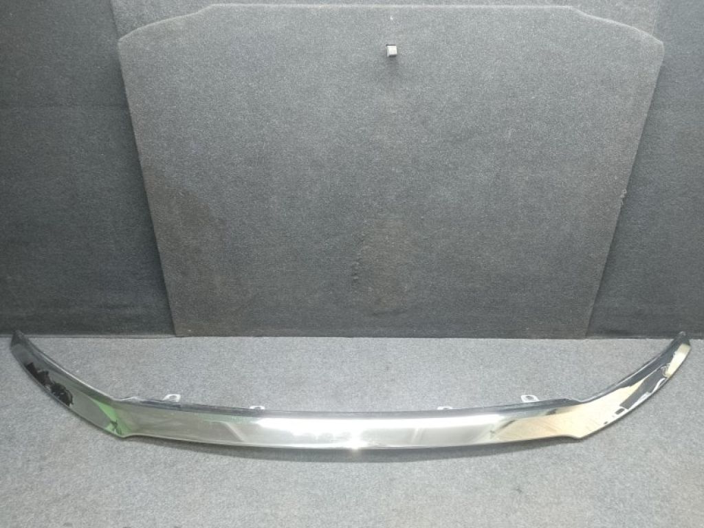 71150-TG7-A00 | Накладка (молдинг) решітки радіатора передн. HONDA PILOT 15-