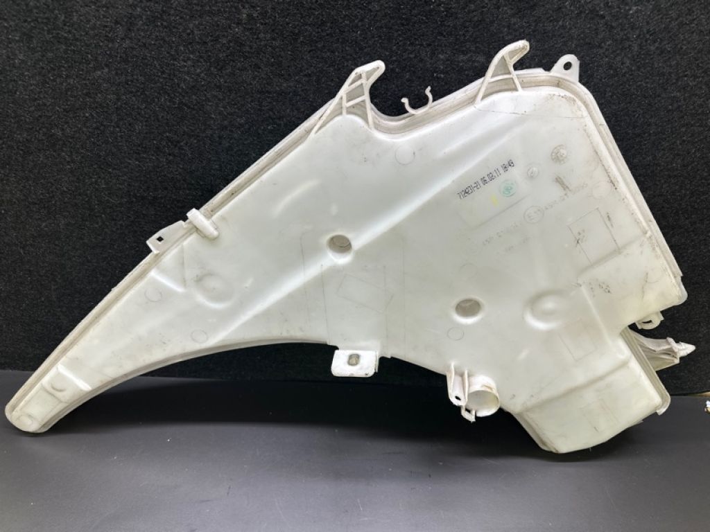 61 66 7 238 669 | Бачок омивача BMW 3 SERIES (E90-E93) 2005–2014 - Фото 4