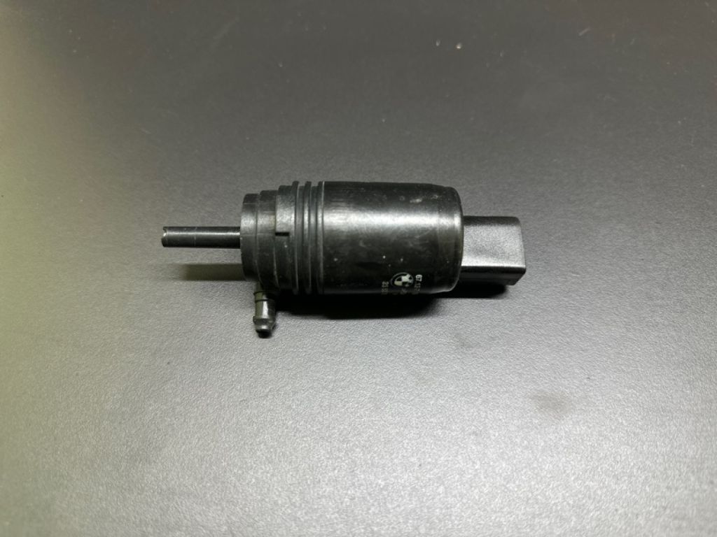 67 12 7 199 567 | Насос омывателя стекла BMW 3 SERIES (E90-E93) 2005–2014 - Фото 2