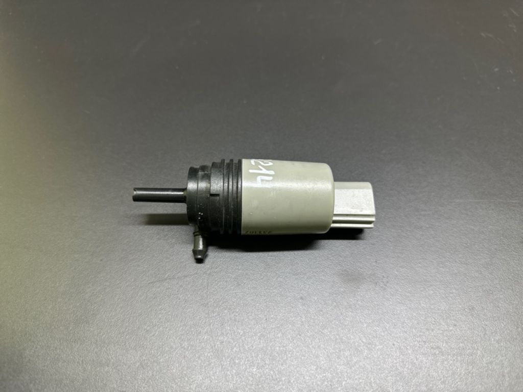 67 12 6 934 159 | Насос омивача скла BMW 3 SERIES (E90-E93) 2005–2014 - Фото 2