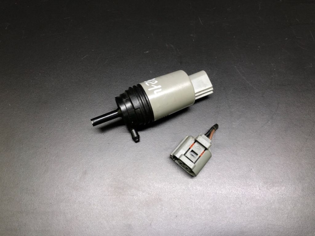 67 12 6 934 159 | Насос омивача скла BMW 3 SERIES (E90-E93) 2005–2014 - Фото 5