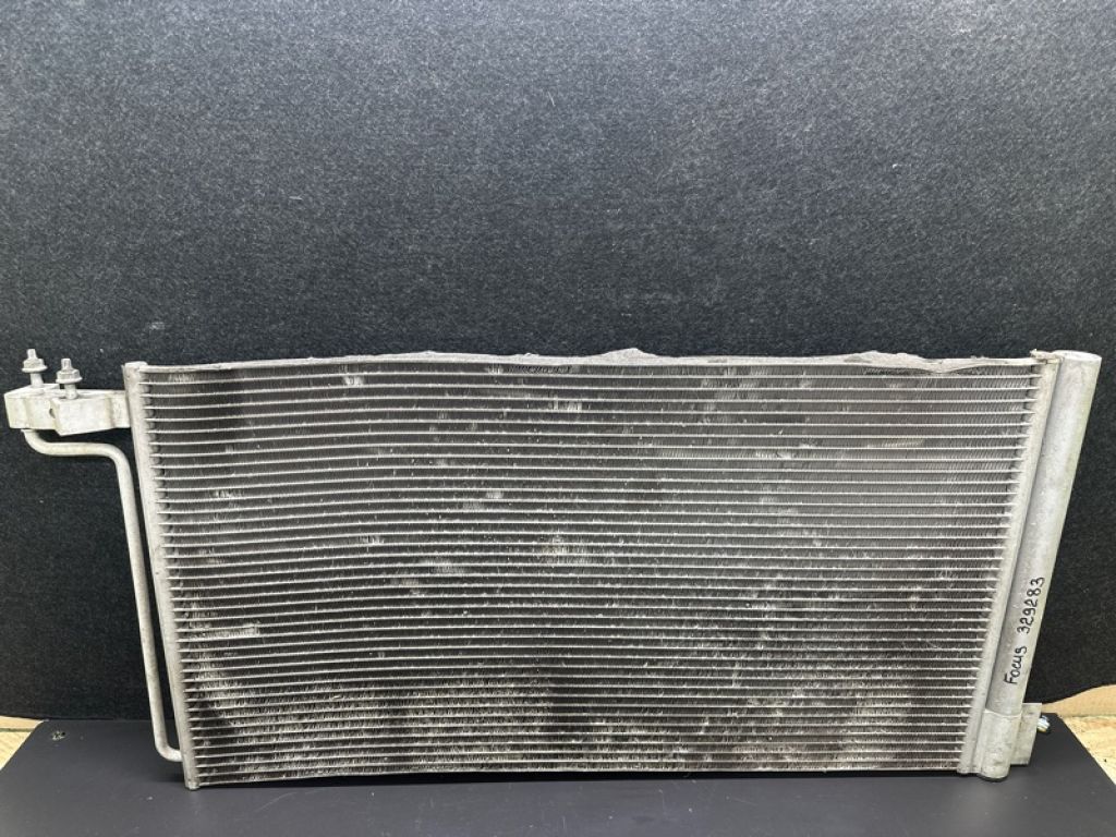 F1FZ-19712-D | Радиатор кондиционера FORD FOCUS 10-18 - Фото 2