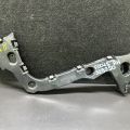 F1EZ-17D942-E | Кронштейн заднього бампера прав. FORD FOCUS 10-18