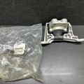 AV6Z-6038-A | Подушка двигуна прав. FORD FOCUS 10-18 - Прев'ю 4