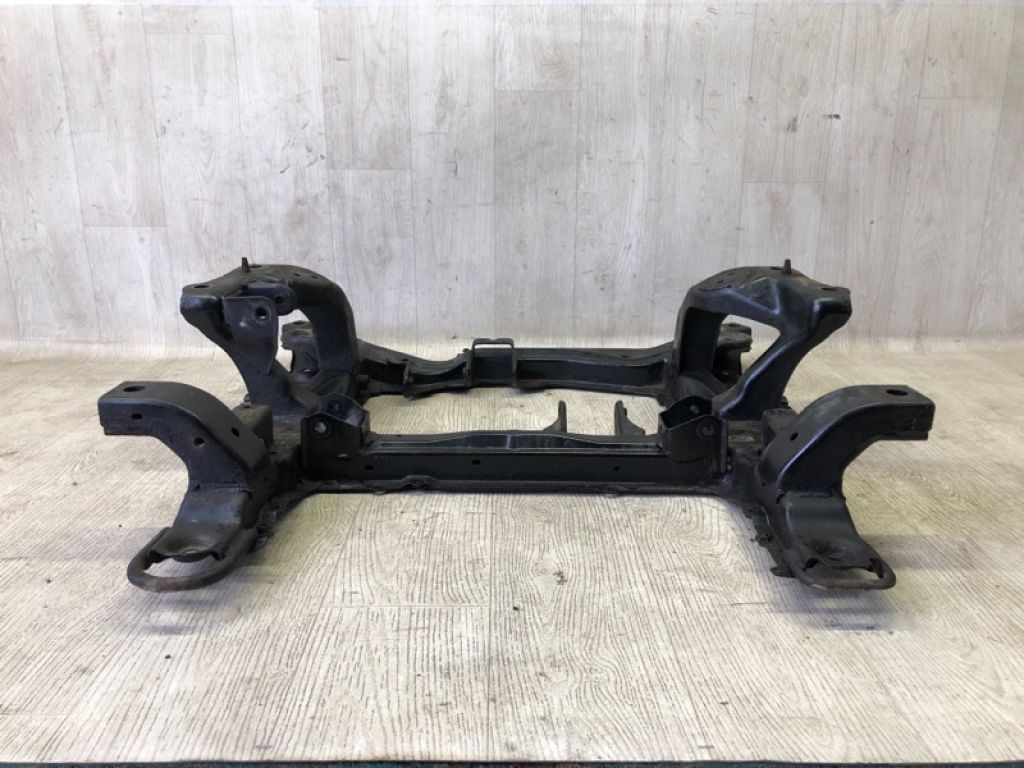 45800-65J00 | Балка передньої підвіски SUZUKI GRAND VITARA 05-15