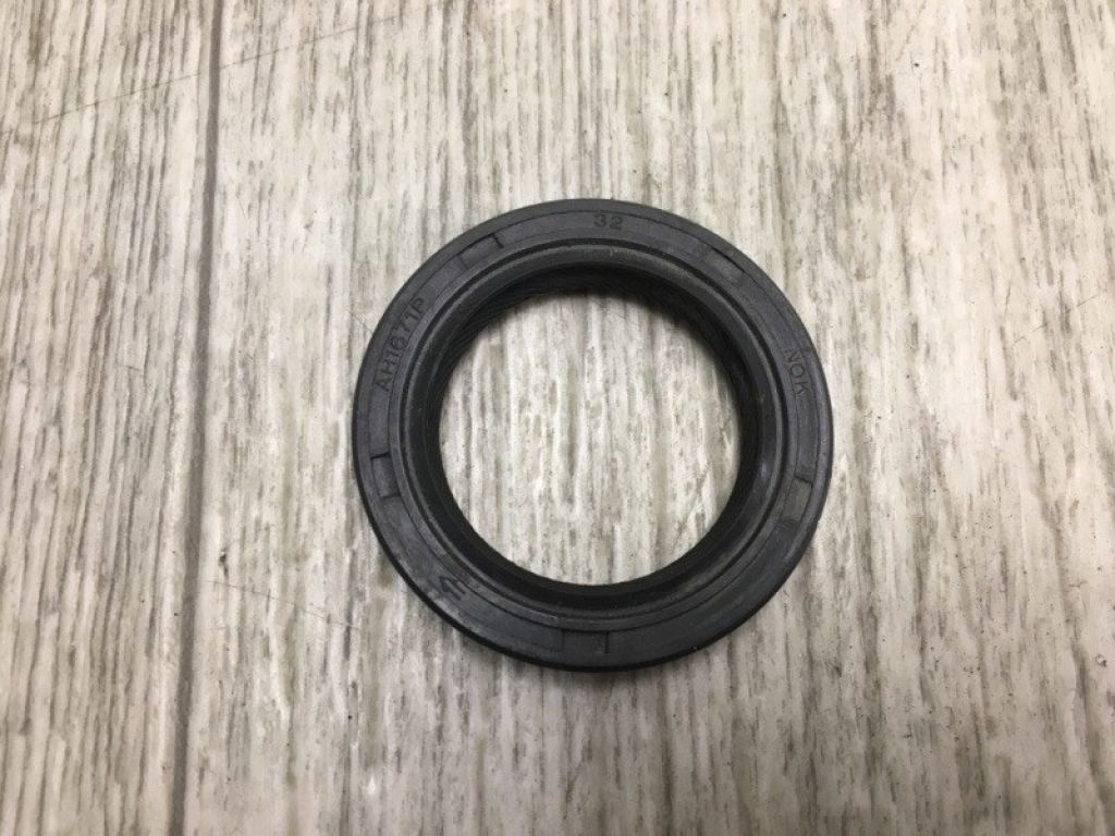 BP01-10-602A | Сальник распредвала MAZDA 626 GE 91-97
