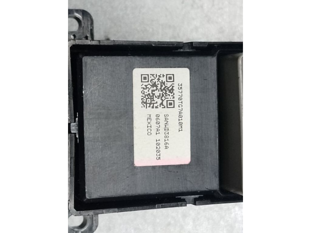 35770-TG7-A01 | Кнопка склопідіймача задн. HONDA PILOT 15- - Фото 4