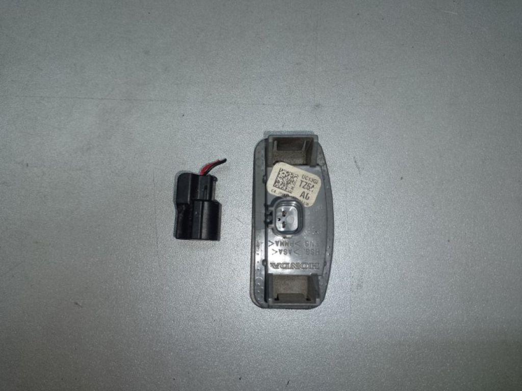 34100-TZ5-A01 | Подсветка номера HONDA PILOT 15- - Фото 2