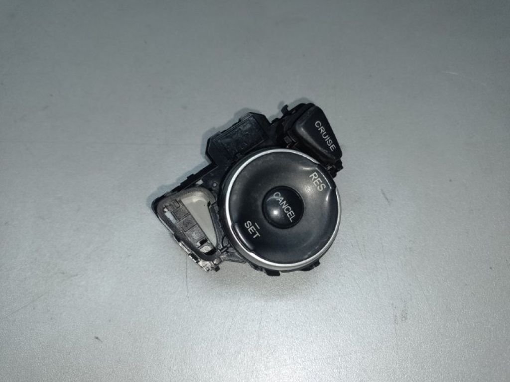 36770-TG7-A01 | Кнопка прав. HONDA PILOT 15-