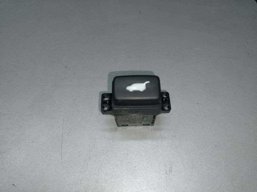 35370-TG7-A01 | Кнопка закрывания крышки багажника HONDA PILOT 15-