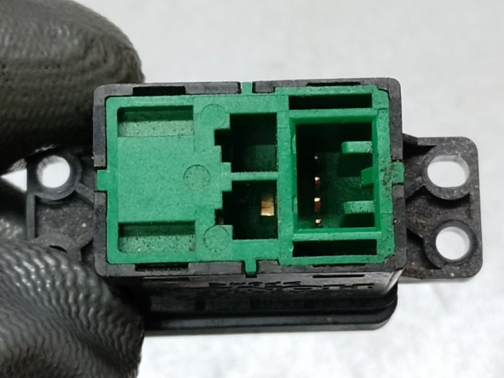 35370-TG7-A01 | Кнопка закрывания крышки багажника HONDA PILOT 15- - Фото 3