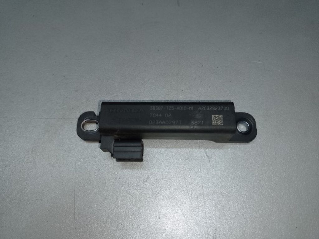 38387-TZ5-A01 | Антена HONDA PILOT 15-