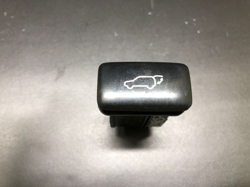 84930-58010 | Кнопка закрывания крышки багажника LEXUS RX350/450 09-15 - Фото 5