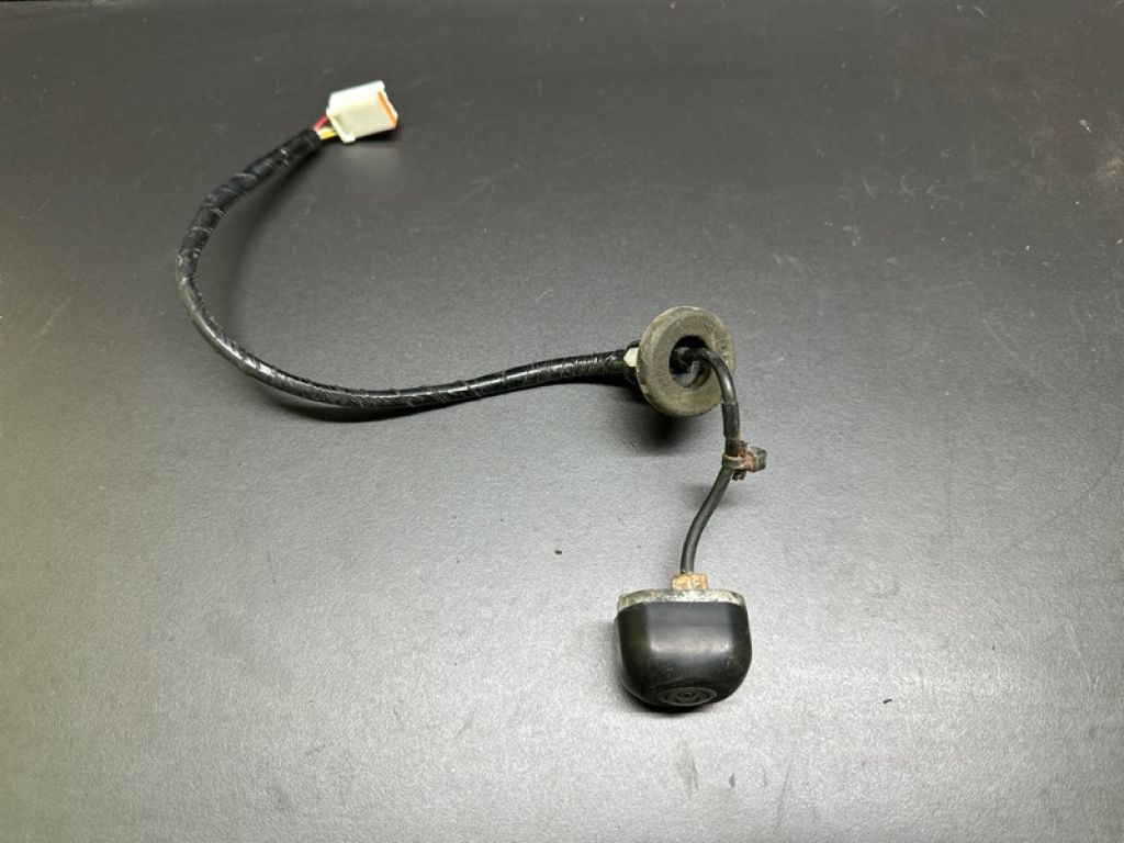 TE69-67-RC0A | Камера заднього виду MAZDA CX-9 06-16