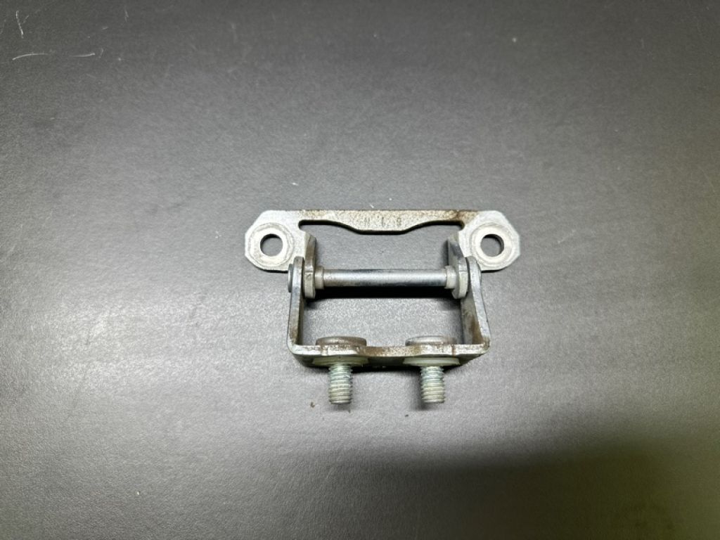 60879FJ001 | Петля кришки багажника SUBARU CROSSTREK 12-17 - Фото 2