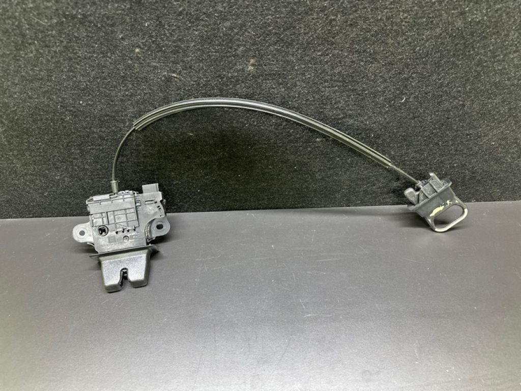 13513995 | Замок кришки багажника CADILLAC CT5 19-24