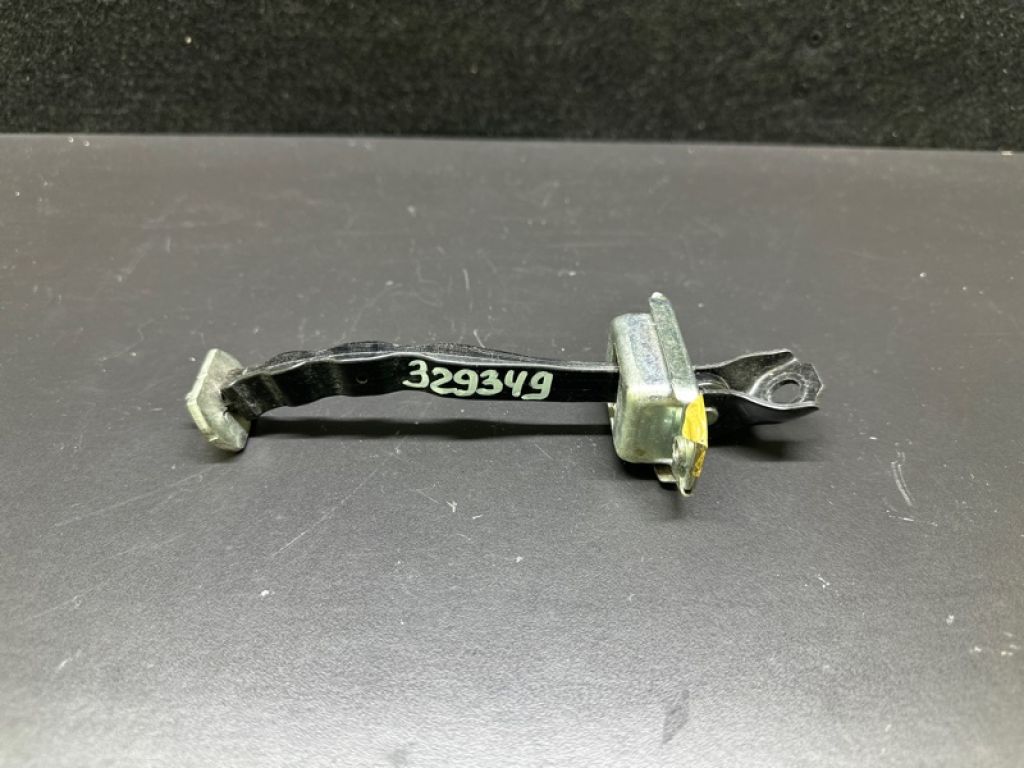 82430-4CL0A | Ограничитель двери задн. лев. NISSAN X-TRAIL/ROGUE T32 13-20 - Фото 2