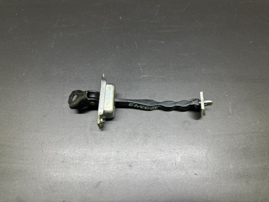 82430-4CL0A | Ограничитель двери задн. лев. NISSAN X-TRAIL/ROGUE T32 13-20 - Фото 3