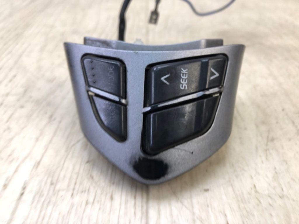 37460-64J20-ZCP | Кнопки руля SUZUKI GRAND VITARA 05-15 - Фото 7