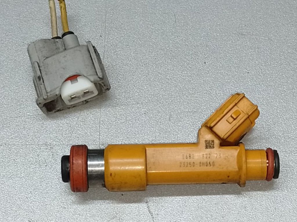 23209-0H050 | Форсунка топливная TOYOTA CAMRY 40 06-11