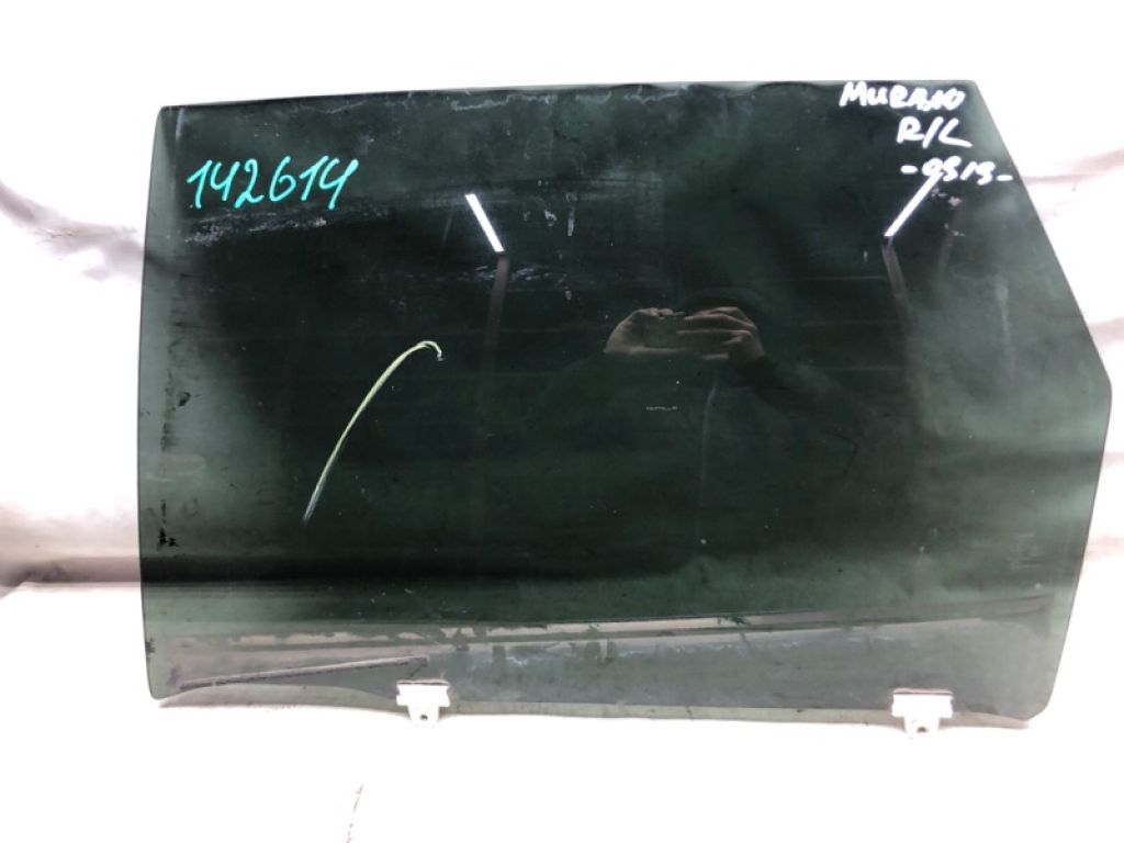 82301-1AA0B | Скло дверей задн. лів. NISSAN MURANO Z51 07-14