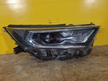 Фара прав. TOYOTA RAV4 18-