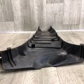 76160-65J00-5PK | Накладка на стійку кузова лів. SUZUKI GRAND VITARA 05-15 - Прев'ю 3