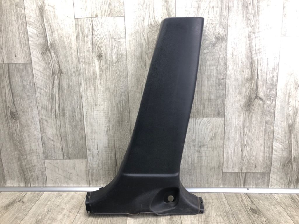 76150-65J00-5PK | Накладка на стійку кузова прав. SUZUKI GRAND VITARA 05-15