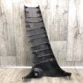 76150-65J00-5PK | Накладка на стійку кузова прав. SUZUKI GRAND VITARA 05-15 - Прев'ю 2