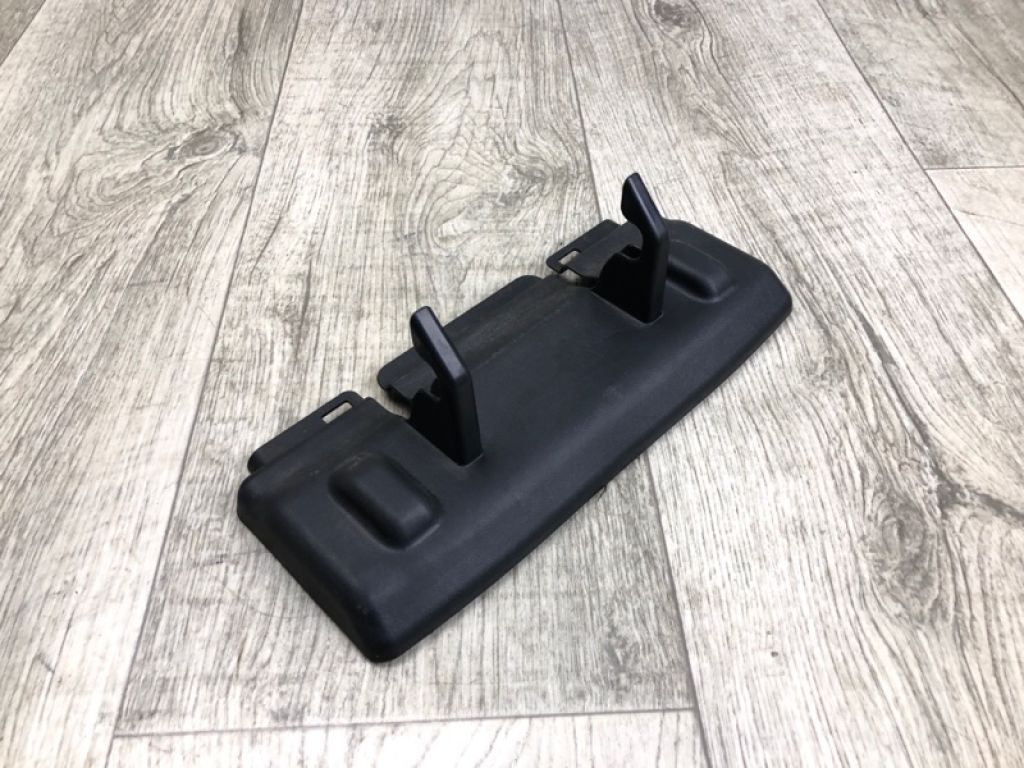 87492-66J00-5PK | Накладка сидіння задн. SUZUKI GRAND VITARA 05-15
