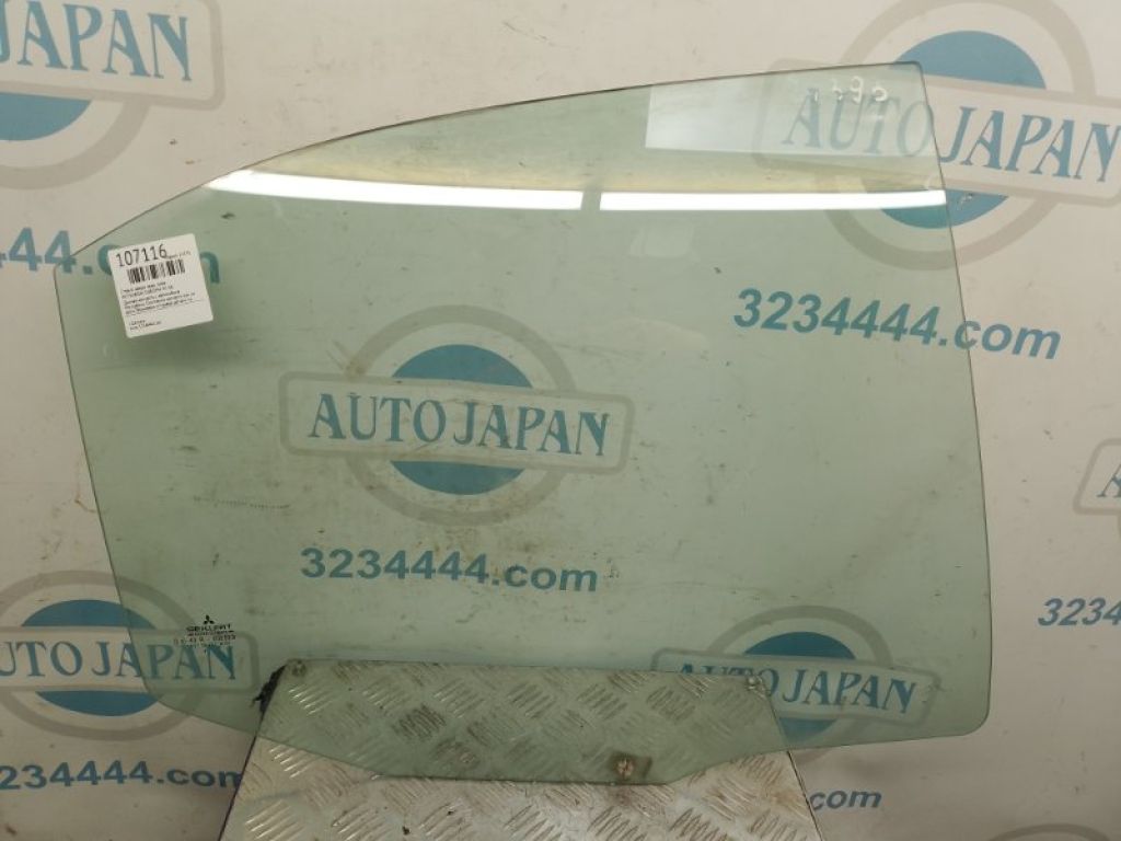 MR721969 | Стекло двери задн. прав. MITSUBISHI CARISMA 95-04