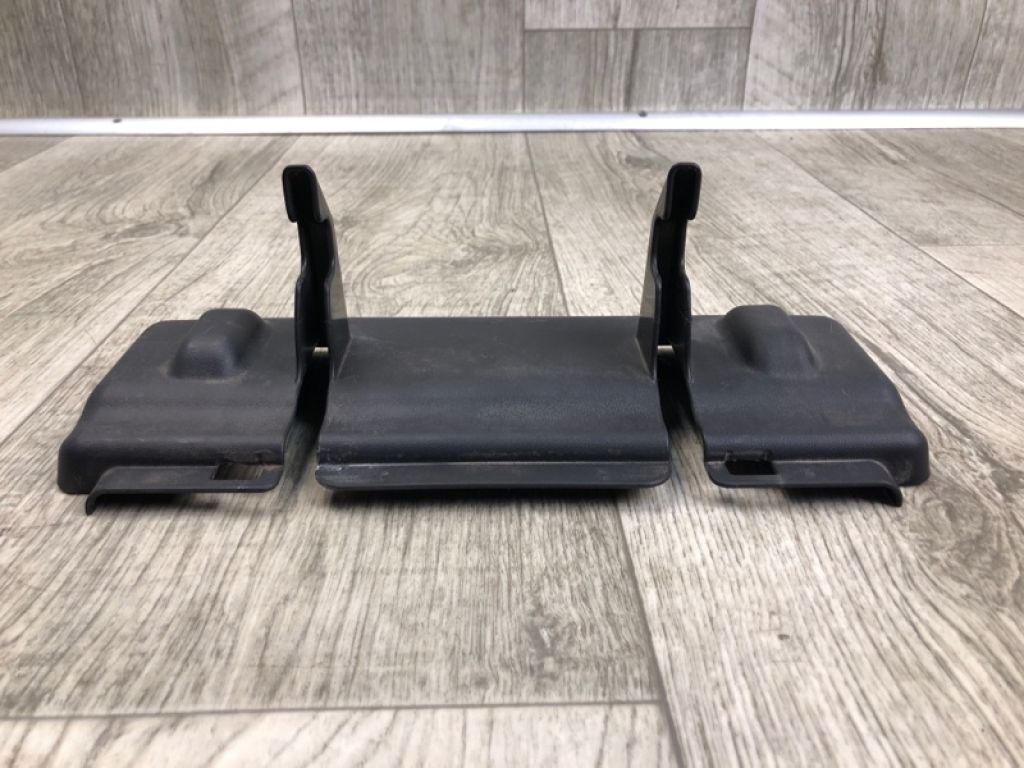 87492-66J00-5PK | Накладка сидіння задн. SUZUKI GRAND VITARA 05-15 - Фото 3