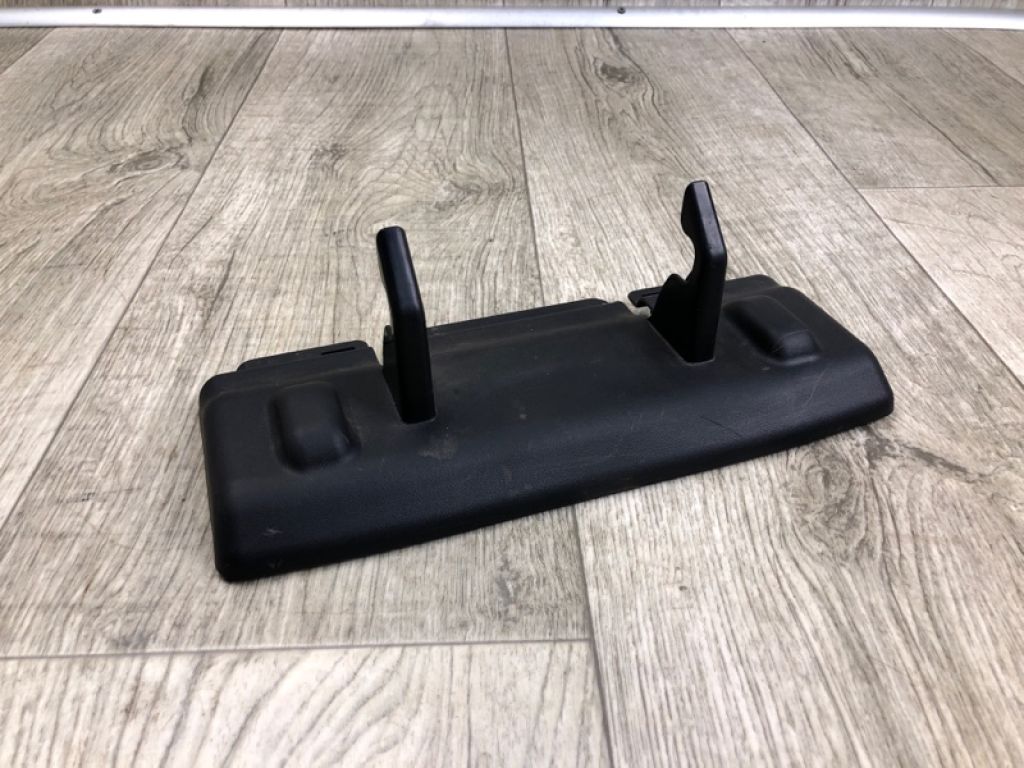 87492-66J00-5PK | Накладка сиденья задн. SUZUKI GRAND VITARA 05-15
