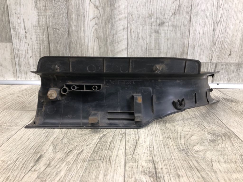 76180-65J00-5PK | Накладка порога внутрення задн. лев. SUZUKI GRAND VITARA 05-15 - Фото 4