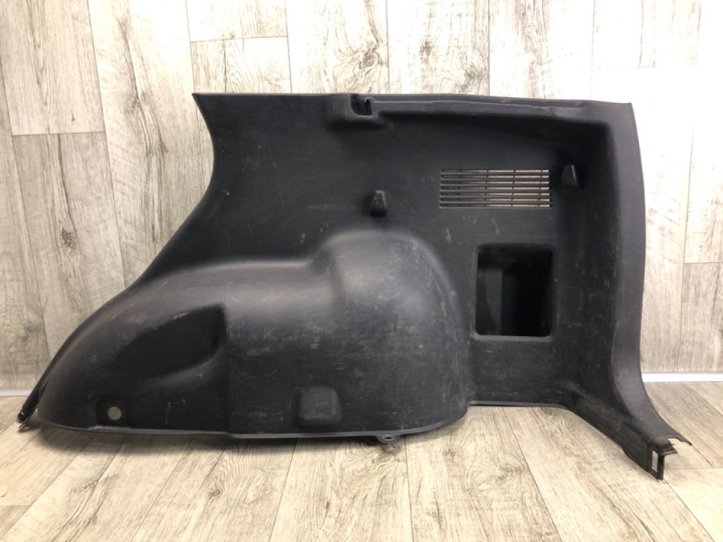 76210-65J01-5PK | обшивка багажника задн. прав. SUZUKI GRAND VITARA 05-15