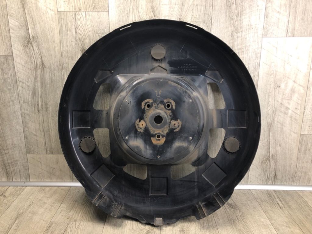 72825-65J00 | Ковпак запасного колеса (Кожух запаски) SUZUKI GRAND VITARA 05-15