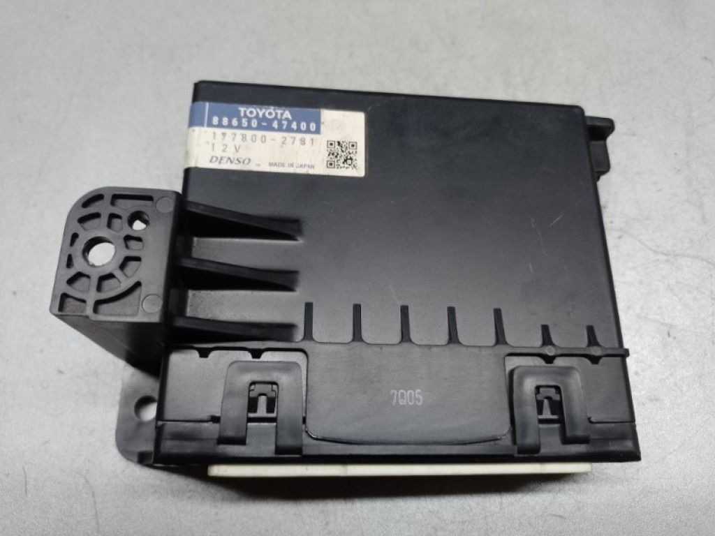 88650-47400 | Блок керування піччю TOYOTA PRIUS - 30 09-17